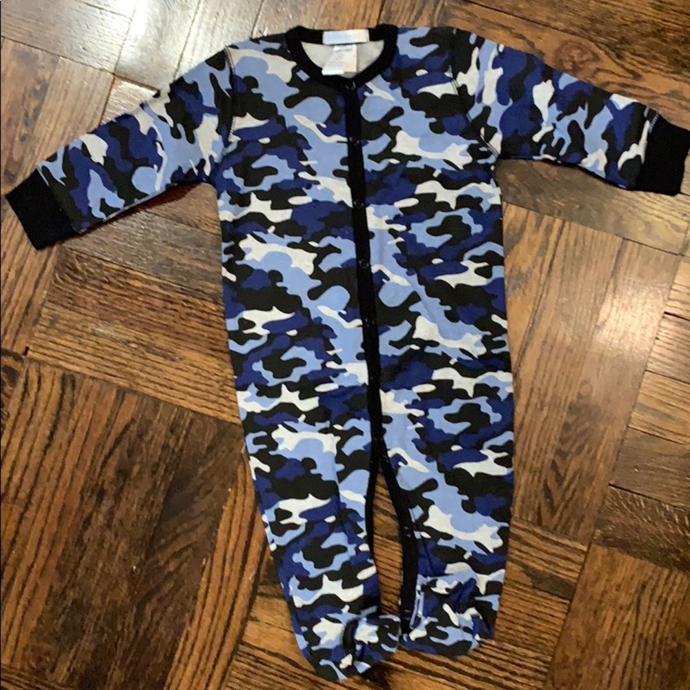 Baby Steps Camo Onesie 9 Months